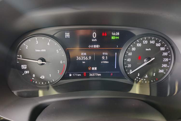 Used Buick Enclave 2022 652T 4x4 Prestige Flagship 6-Seater Odometer Close Up