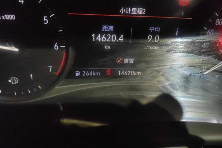 Used Buick Enclave 2022 652T 4x4 Prestige Flagship 6-Seater Odometer Close Up