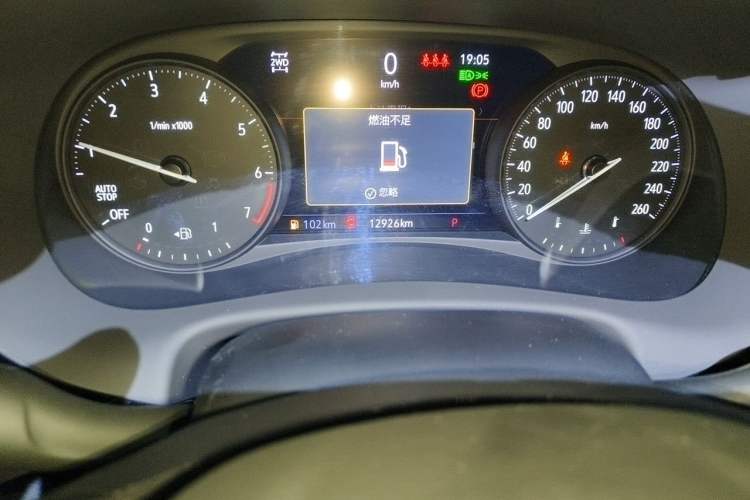 Used Buick Enclave 2022 652T 4x4 Prestige Flagship 7-Seater Odometer Close Up