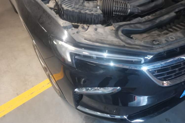 Used Buick Enclave 2022 652T Two-Wheel-Drive Prestige 7-Seater Right Front Headlight