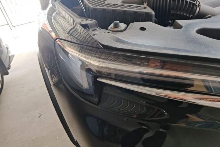 Used Buick Enclave 2022 652T Two-Wheel-Drive Prestige 7-Seater Right Front Headlight
