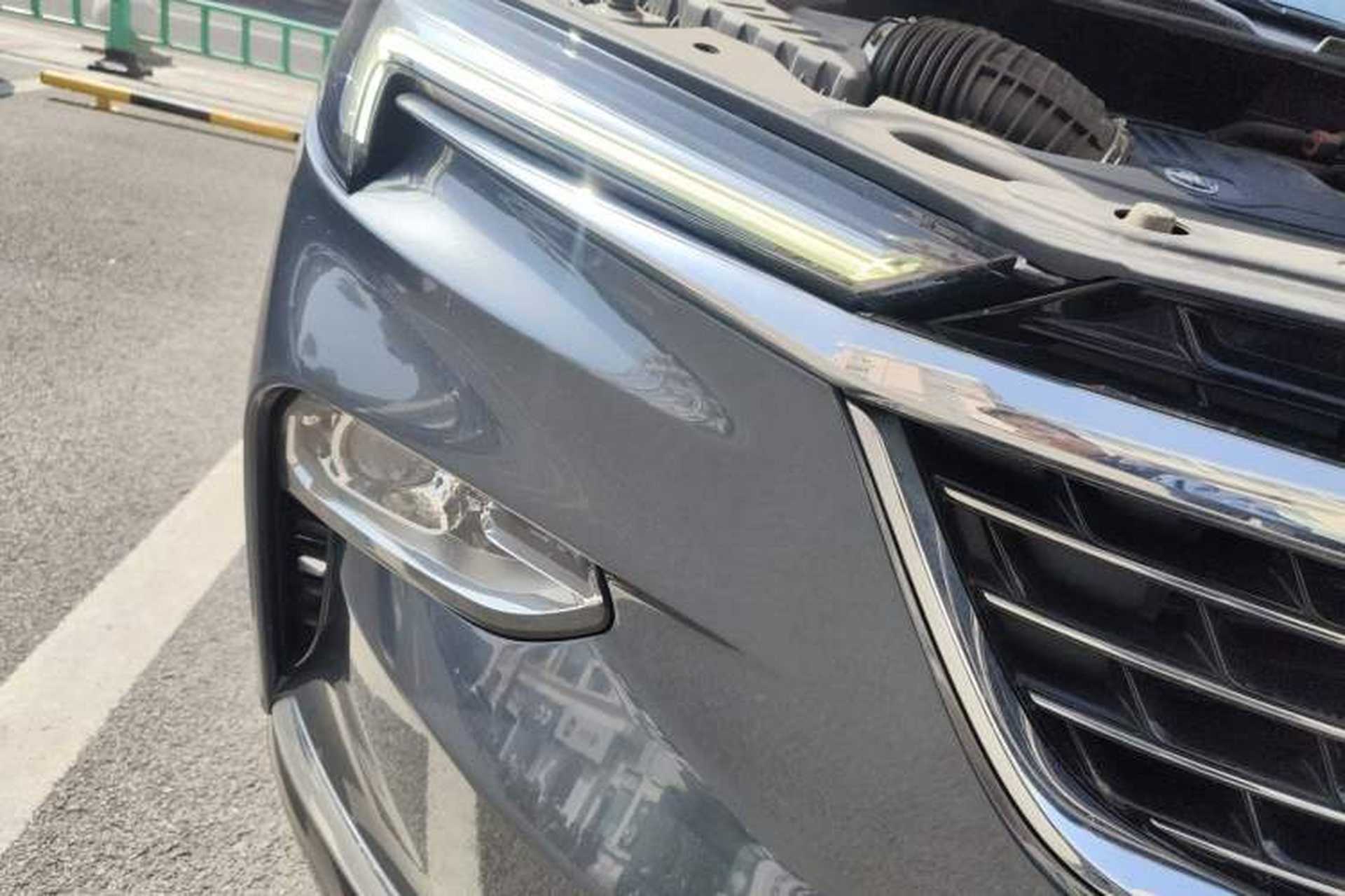 Used Buick Enclave 2022 652T Two-Wheel-Drive Prestige 7-Seater Right Front Headlight