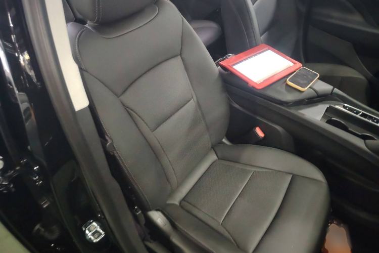 Used Buick Enclave 2022 652T Two-Wheel-Drive Prestige 7-Seater Right Front Seat