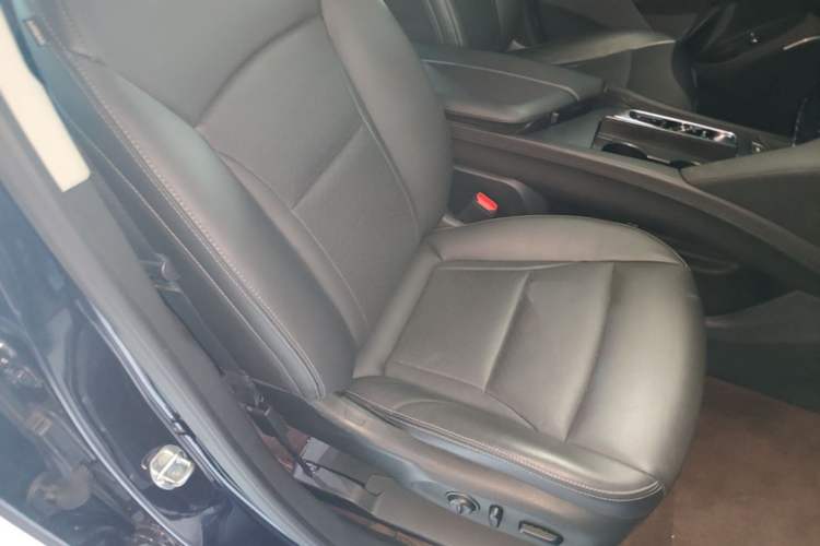 Used Buick Enclave 2022 652T Four-Wheel Drive Prestige 7-Seater Right Front Seat