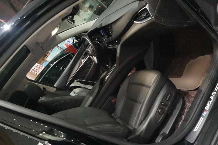 Used Buick Enclave 2022 652T Two-Wheel-Drive Prestige 7-Seater Right Front Seat