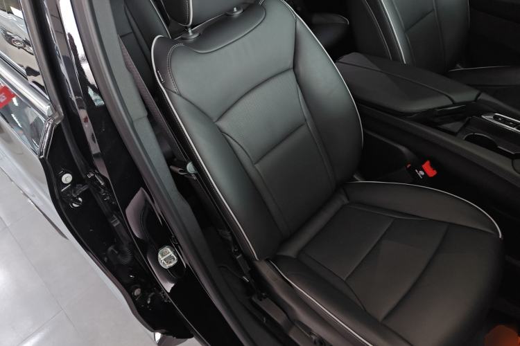 Used Buick Enclave 2022 652T 4x4 Prestige Flagship 6-Seater Right Front Seat