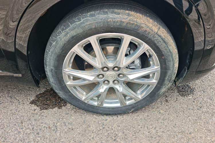 Used Buick Enclave 2022 652T 4x4 Prestige Flagship 6-Seater Right Front Wheel Hub
