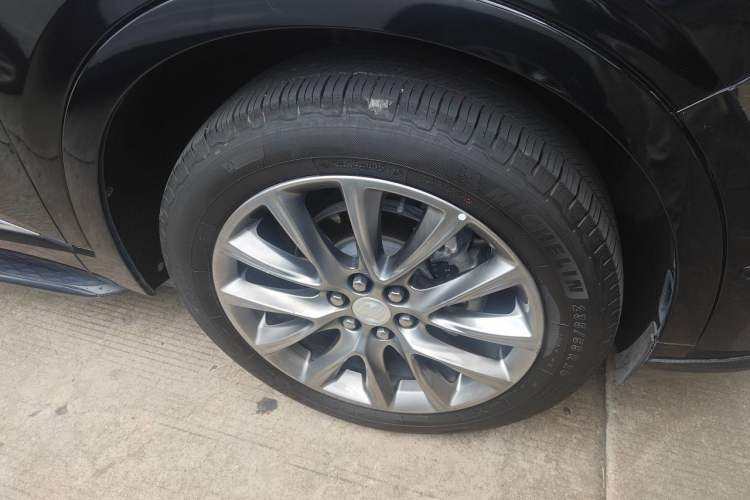Used Buick Enclave 2022 652T Two-Wheel-Drive Prestige 7-Seater Right Front Wheel Hub