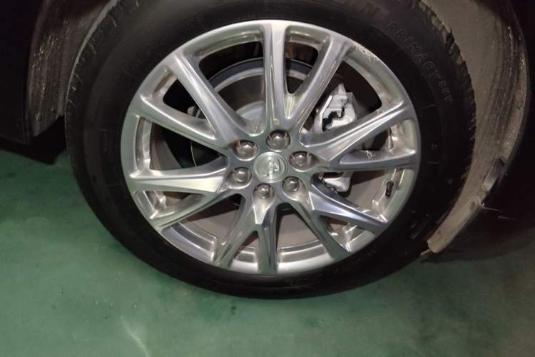 Used Buick Enclave 2022 652T 4x4 Prestige Flagship 7-Seater Right Front Wheel Hub