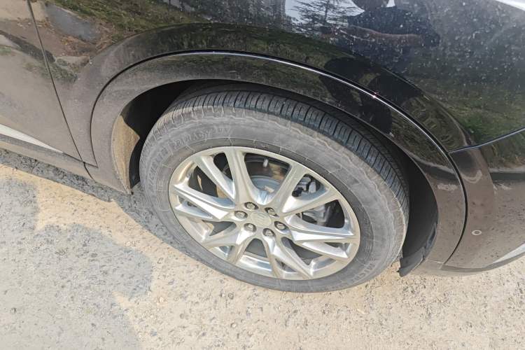 Used Buick Enclave 2022 652T 4x4 Prestige Flagship 7-Seater Right Front Wheel Hub