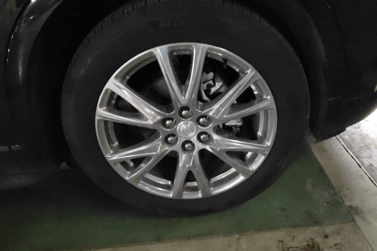 Used Buick Enclave 2022 652T 4x4 Prestige Flagship 6-Seater Right Front Wheel Hub