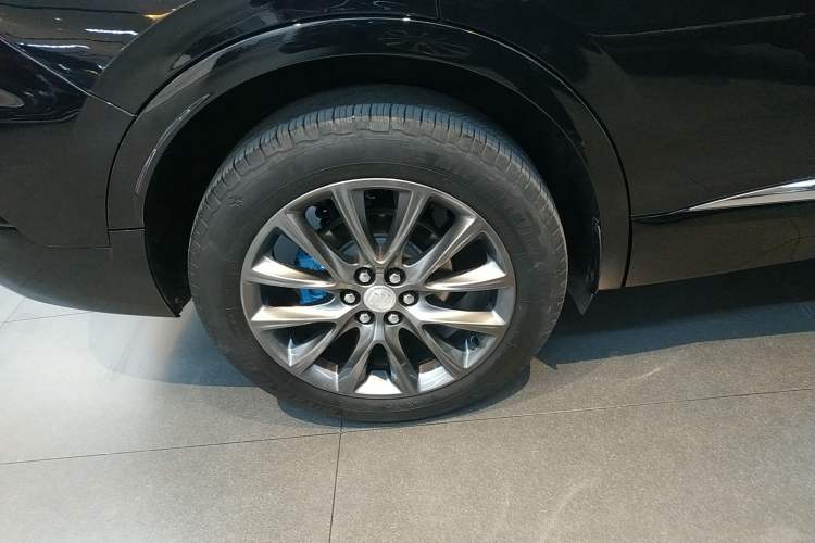 Used Buick Enclave 2022 652T Four-Wheel Drive Prestige 7-Seater Right Rear Wheel Hub