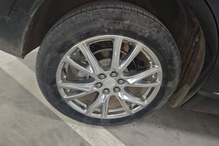 Used Buick Enclave 2022 652T 4x4 Prestige Flagship 7-Seater Right Rear Wheel Hub