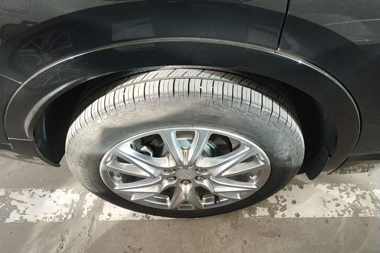 Used Buick Enclave 2022 652T 4x4 Prestige Flagship 6-Seater Right Rear Wheel Hub