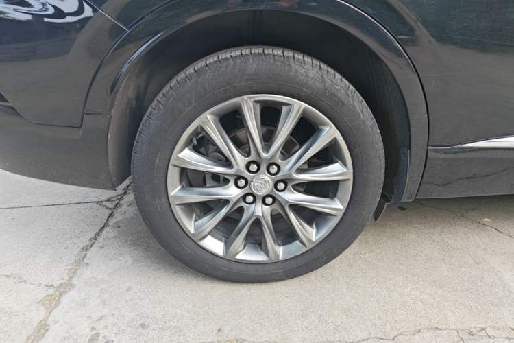 Used Buick Enclave 2022 652T Two-Wheel-Drive Prestige 7-Seater Right Rear Wheel Hub