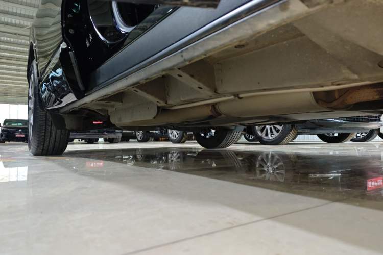 Used Buick Enclave 2022 652T Four-Wheel Drive Prestige 7-Seater Right Side Sill