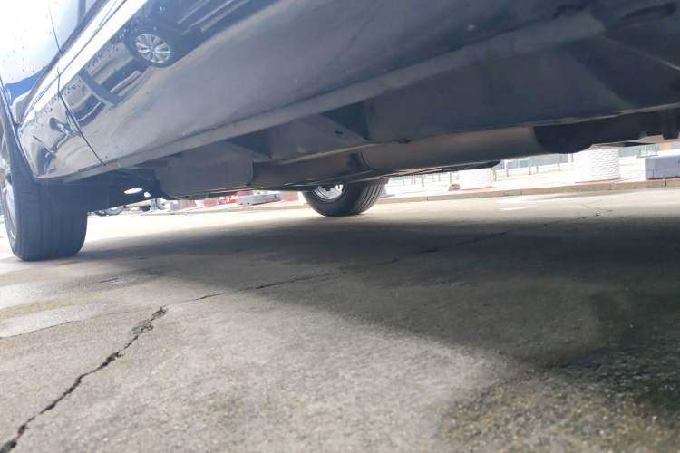 Used Buick Enclave 2022 652T Four-Wheel Drive Prestige 7-Seater Right Side Sill