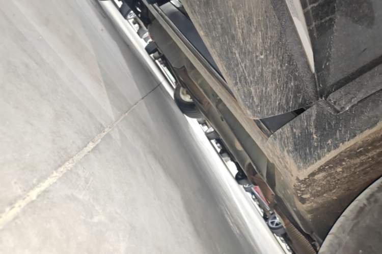 Used Buick Enclave 2022 652T 4x4 Prestige Flagship 7-Seater Right Side Sill
