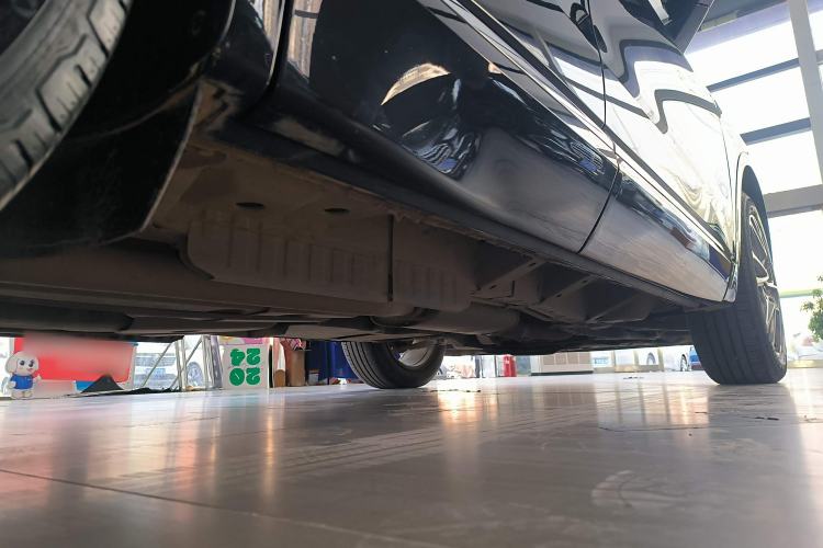 Used Buick Enclave 2022 652T 4x4 Prestige Flagship 7-Seater Right Side Sill
