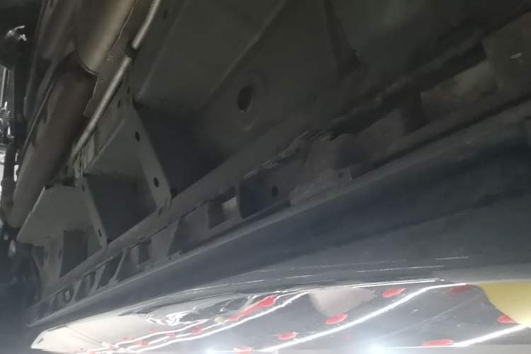 Used Buick Enclave 2022 652T Four-Wheel Drive Prestige 7-Seater Right Side Sill