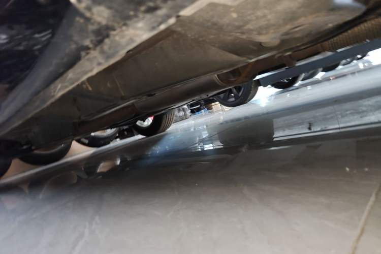 Used Buick Enclave 2022 652T 4x4 Prestige Flagship 7-Seater Right Side Sill