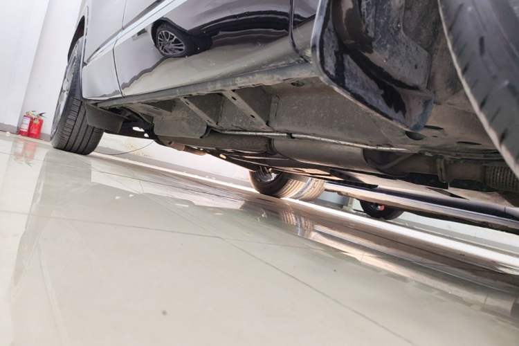 Used Buick Enclave 2022 652T Four-Wheel Drive Prestige 7-Seater Right Side Sill