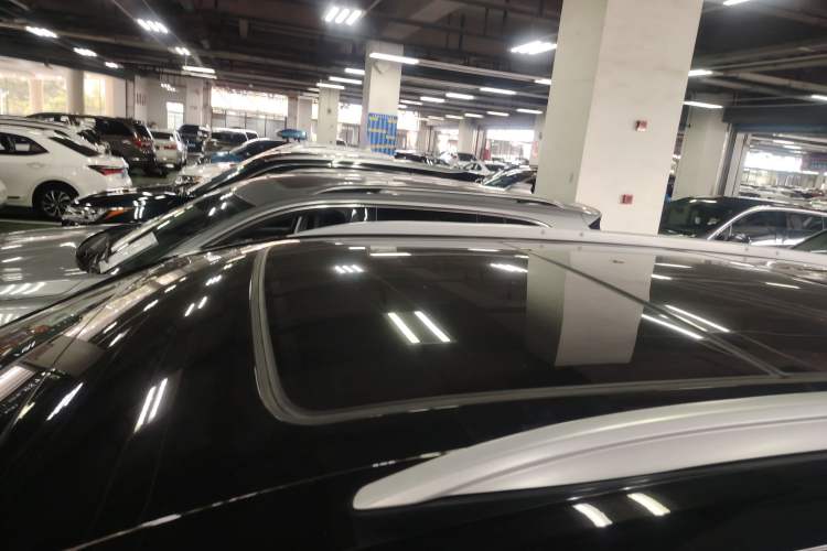 Used Buick Enclave 2022 652T Two-Wheel-Drive Prestige 7-Seater Roof