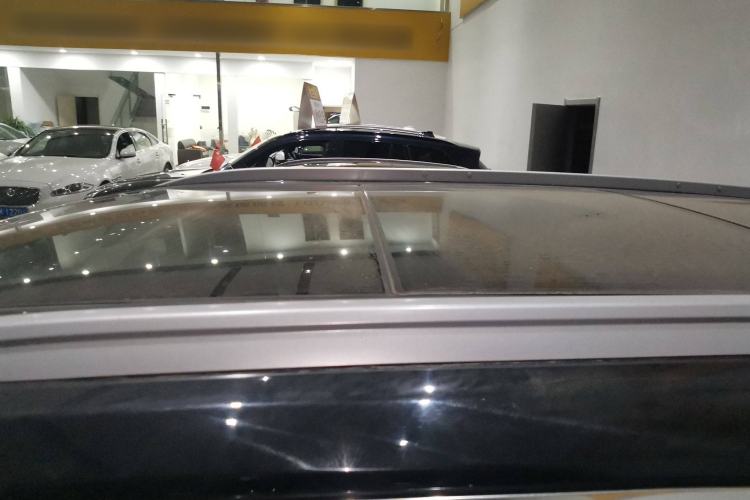 Used Buick Enclave 2022 652T Two-Wheel-Drive Prestige 7-Seater Roof