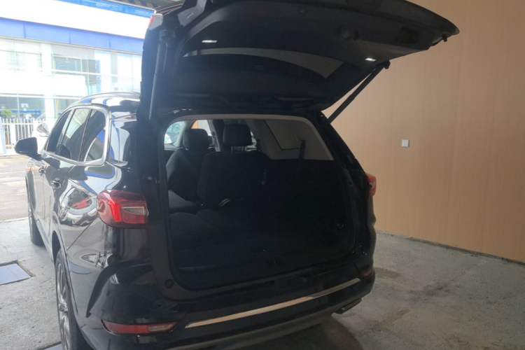 Used Buick Enclave 2022 652T Two-Wheel-Drive Prestige 7-Seater Trunk