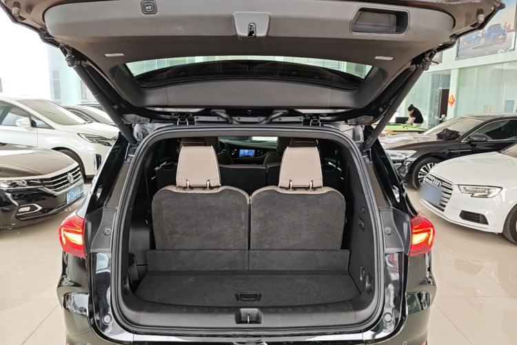 Used Buick Enclave 2022 652T 4x4 Prestige Flagship 7-Seater Trunk