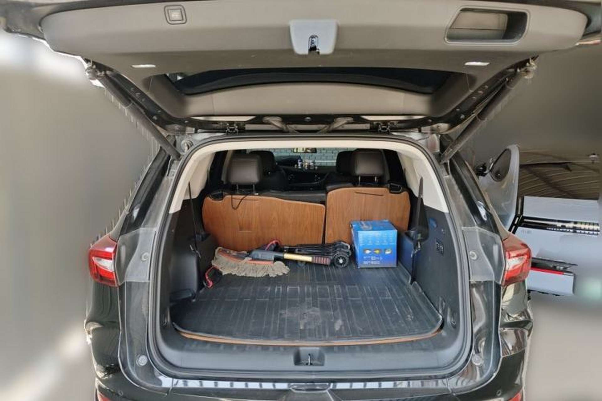 Used Buick Enclave 2022 652T Two-Wheel-Drive Prestige 7-Seater Trunk