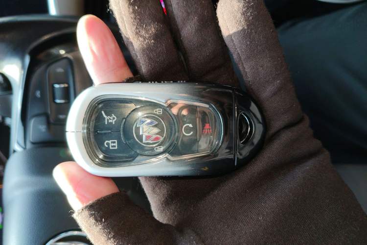 Used Buick Enclave 2022 652T 4x4 Prestige Flagship 7-Seater Vehicle Key