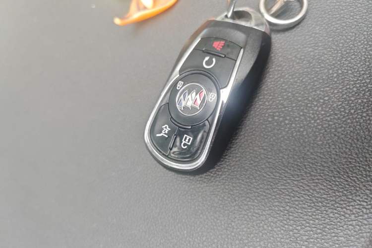 Used Buick Enclave 2022 652T Two-Wheel-Drive Prestige 7-Seater Vehicle Key