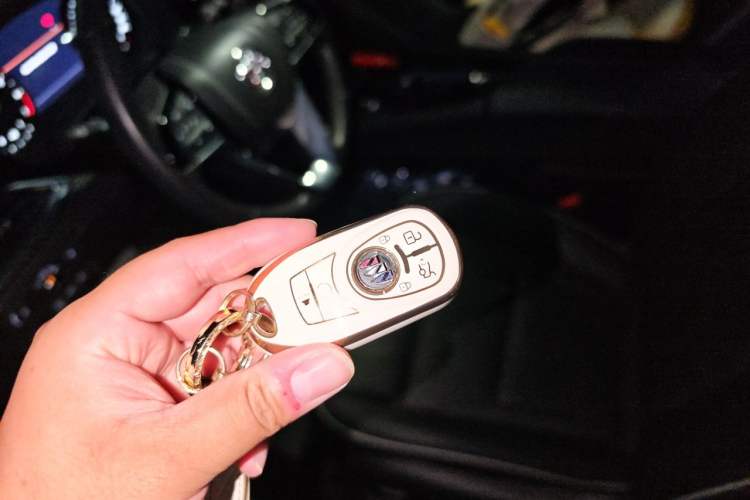 Used Buick Enclave 2022 652T 4x4 Prestige Flagship 6-Seater Vehicle Key