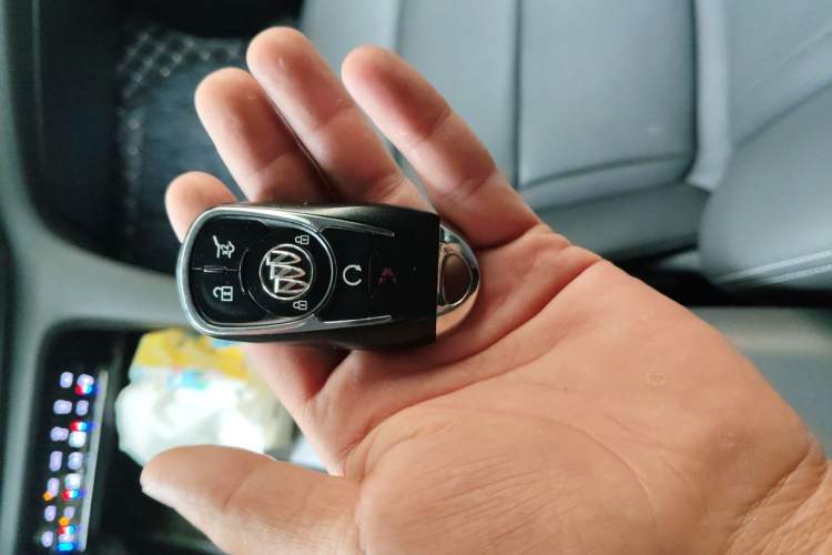 Used Buick Enclave 2022 652T Two-Wheel-Drive Prestige 7-Seater Vehicle Key