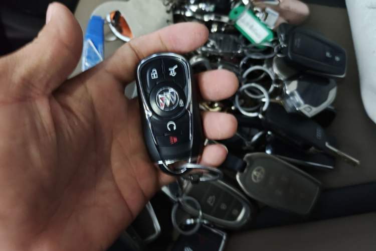 Used Buick Enclave 2022 652T 4x4 Prestige Flagship 7-Seater Vehicle Key