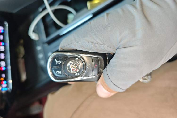Used Buick Enclave 2022 652T Four-Wheel Drive Prestige 7-Seater Vehicle Key