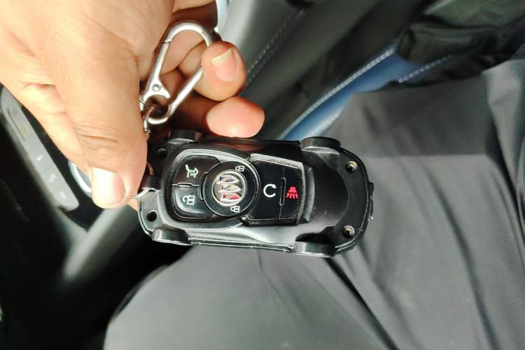 Used Buick Enclave 2022 652T 4x4 Prestige Flagship 6-Seater Vehicle Key