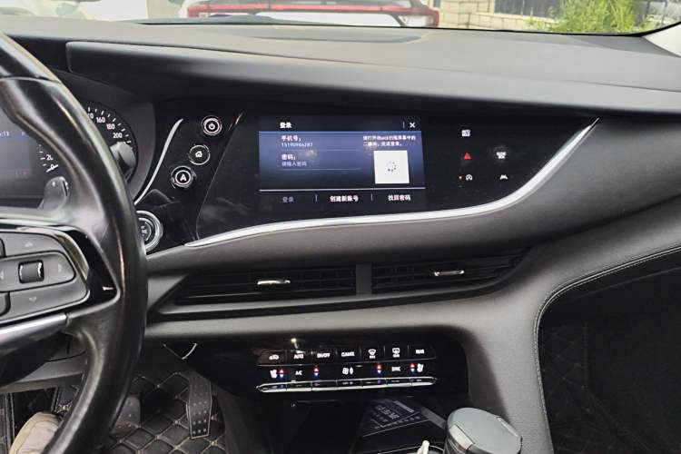 Used Buick Enclave 2022 652T Two-Wheel-Drive Prestige 7-Seater Audio And AC Panel