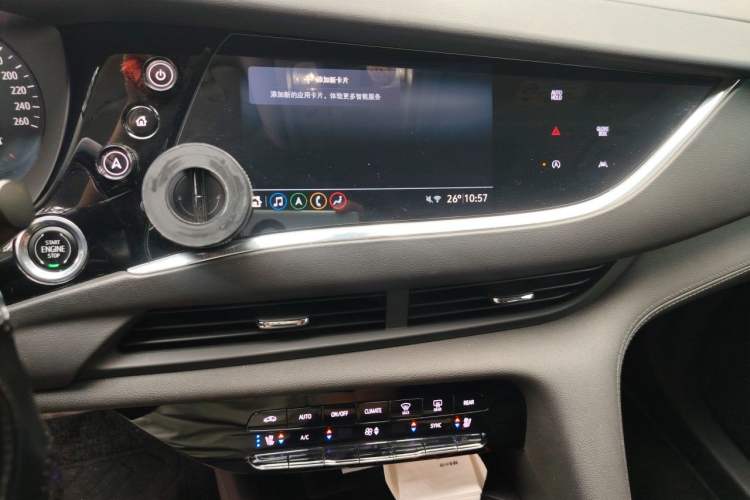 Used Buick Enclave 2022 652T Two-Wheel-Drive Prestige 7-Seater Audio And AC Panel
