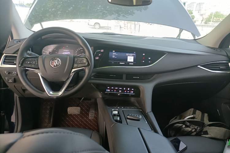 Used Buick Enclave 2022 652T Two-Wheel-Drive Prestige 7-Seater Center Console