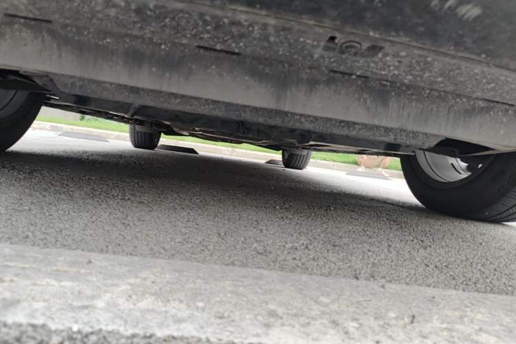 Used Buick Enclave 2022 652T Two-Wheel-Drive Prestige 7-Seater Chassis Front