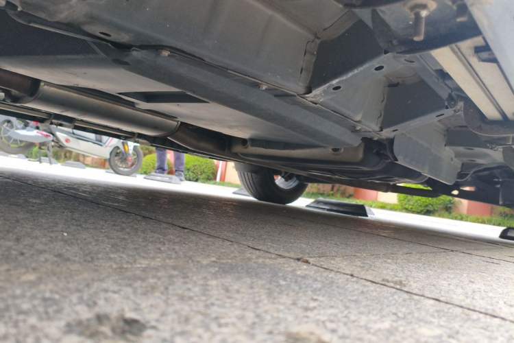 Used Buick Enclave 2022 652T Two-Wheel-Drive Prestige 7-Seater Chassis Front Left