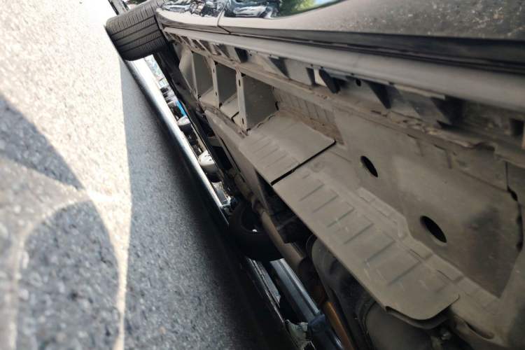 Used Buick Enclave 2022 652T Two-Wheel-Drive Prestige 7-Seater Chassis Rear Left