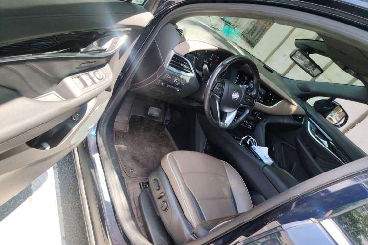 Used Buick Enclave 2022 652T 4x4 Prestige Flagship 7-Seater Driver Seat