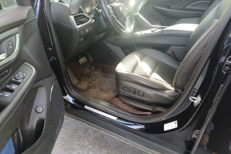 Used Buick Enclave 2022 652T Two-Wheel-Drive Prestige 7-Seater Driver Seat