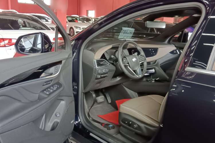 Used Buick Enclave 2022 652T 4x4 Prestige Flagship 7-Seater Driver Seat