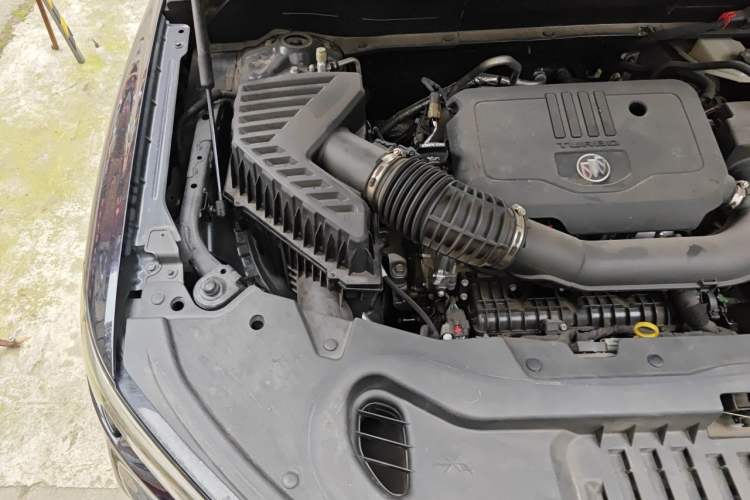 Used Buick Enclave 2022 652T Two-Wheel-Drive Prestige 7-Seater Engine Bay Right