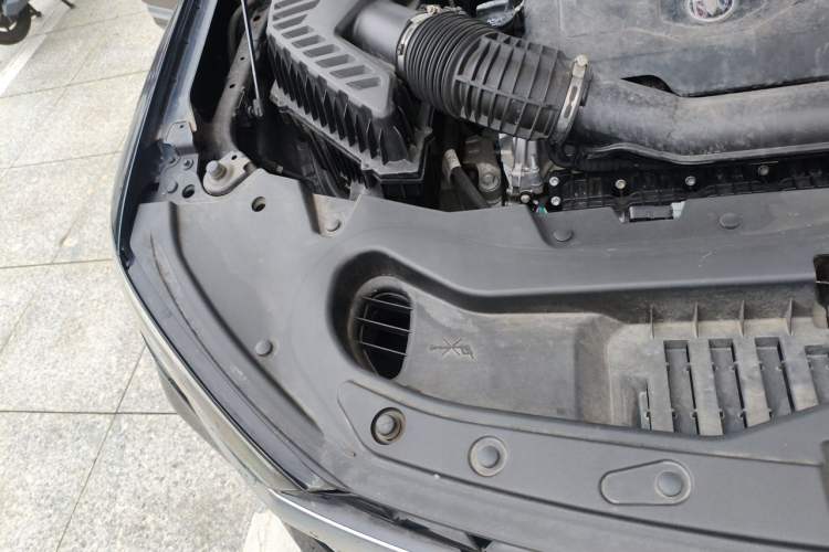 Used Buick Enclave 2022 652T Two-Wheel-Drive Prestige 7-Seater Engine Bay Right