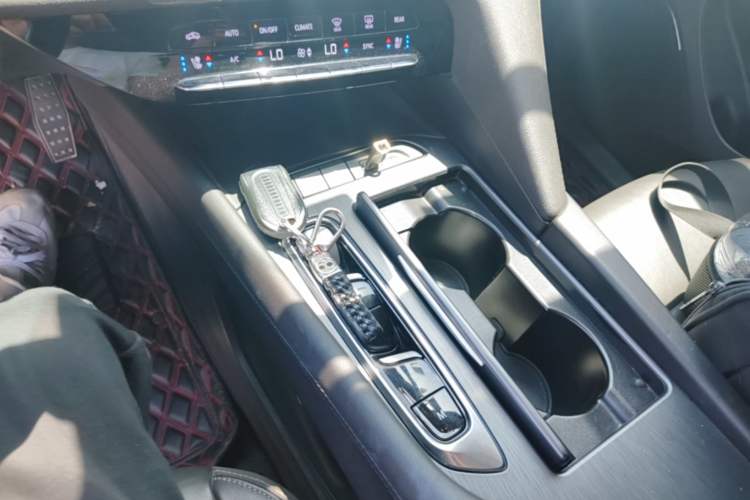 Used Buick Enclave 2022 652T Four-Wheel Drive Prestige 7-Seater Gear Lever